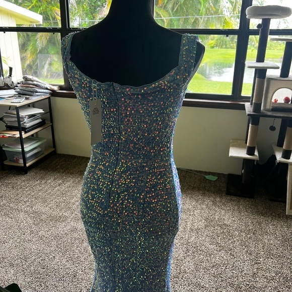 Stunning Blue Prom Dress - Picture 3 of 7